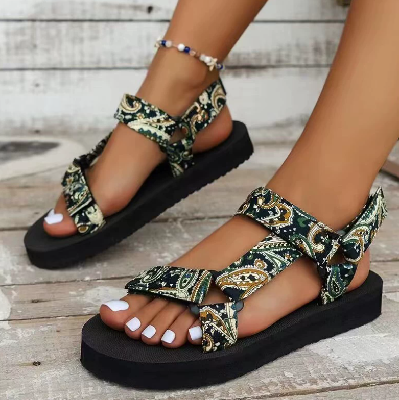 Eleganckie sandały boho na lato ze skórzanym paskiem