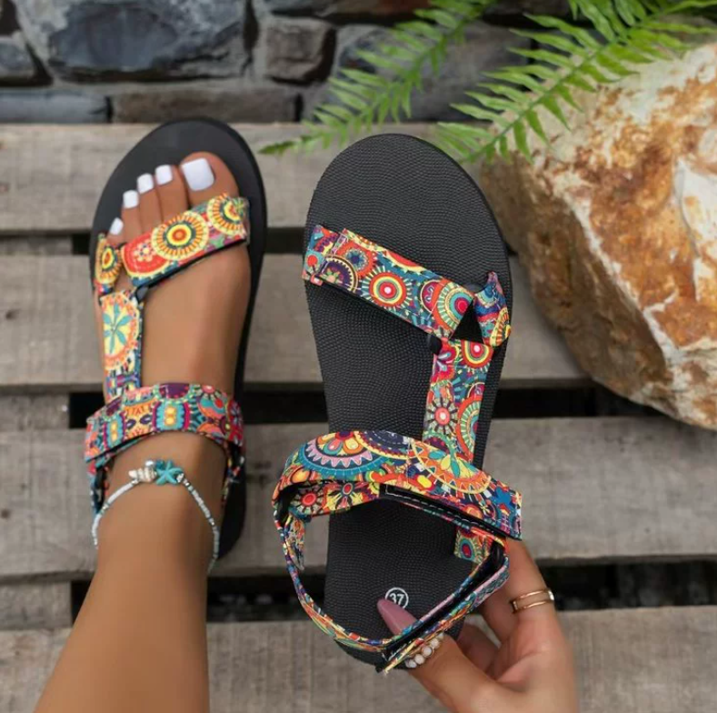 Eleganckie sandały boho na lato ze skórzanym paskiem